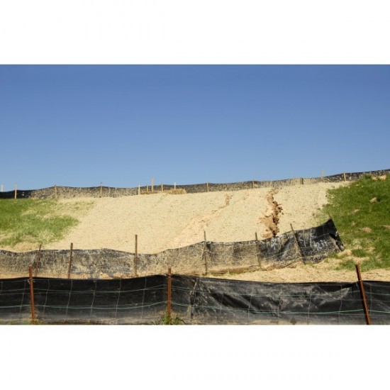 Silt Fence - 3' x 100' - 11 4 Foot Stakes Included 